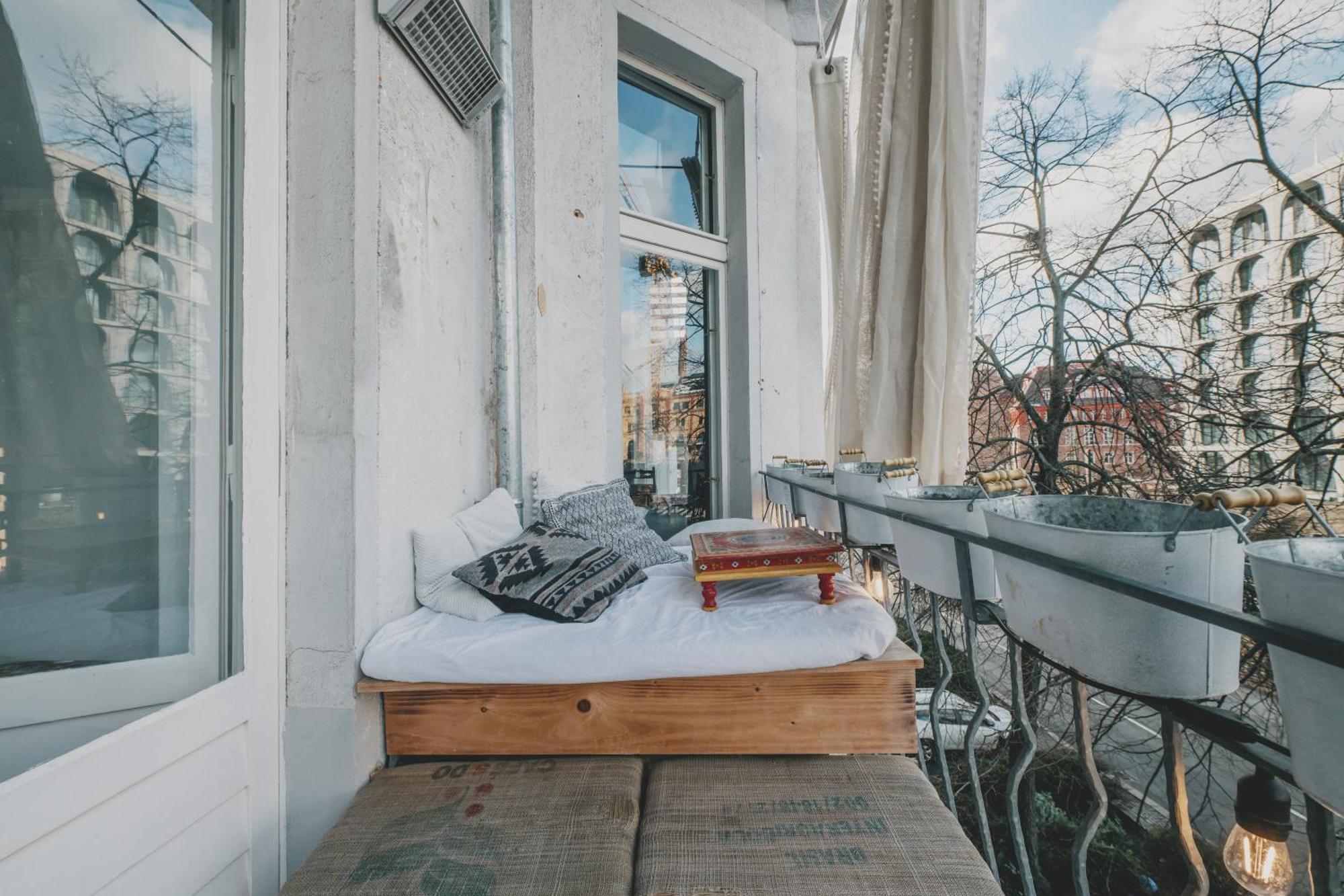 Appartement Altbau-loft Fuer 12 Personen Am Alexanderplatz