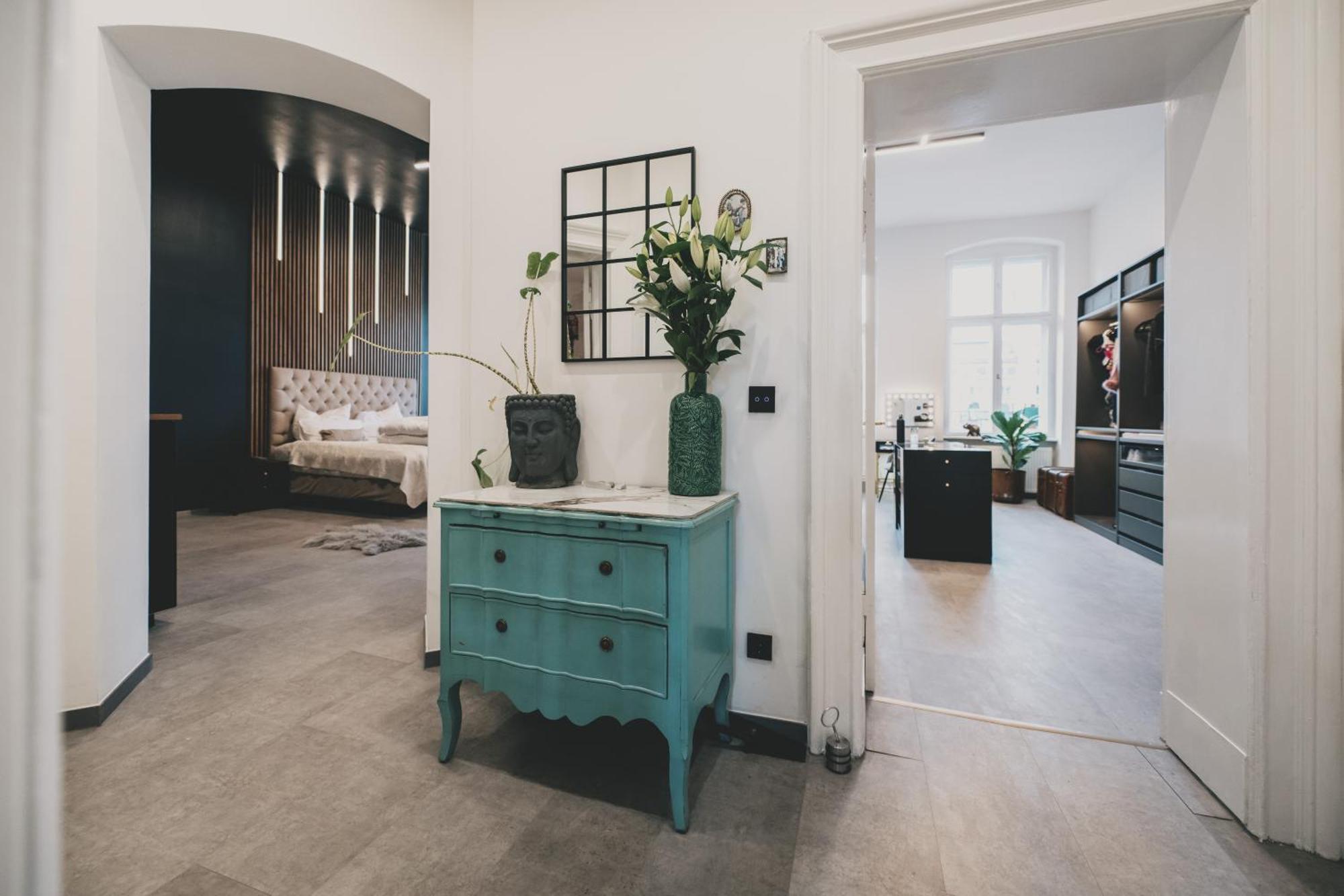 Altbau-loft Fuer 12 Personen Am Alexanderplatz Appartement Berlijn