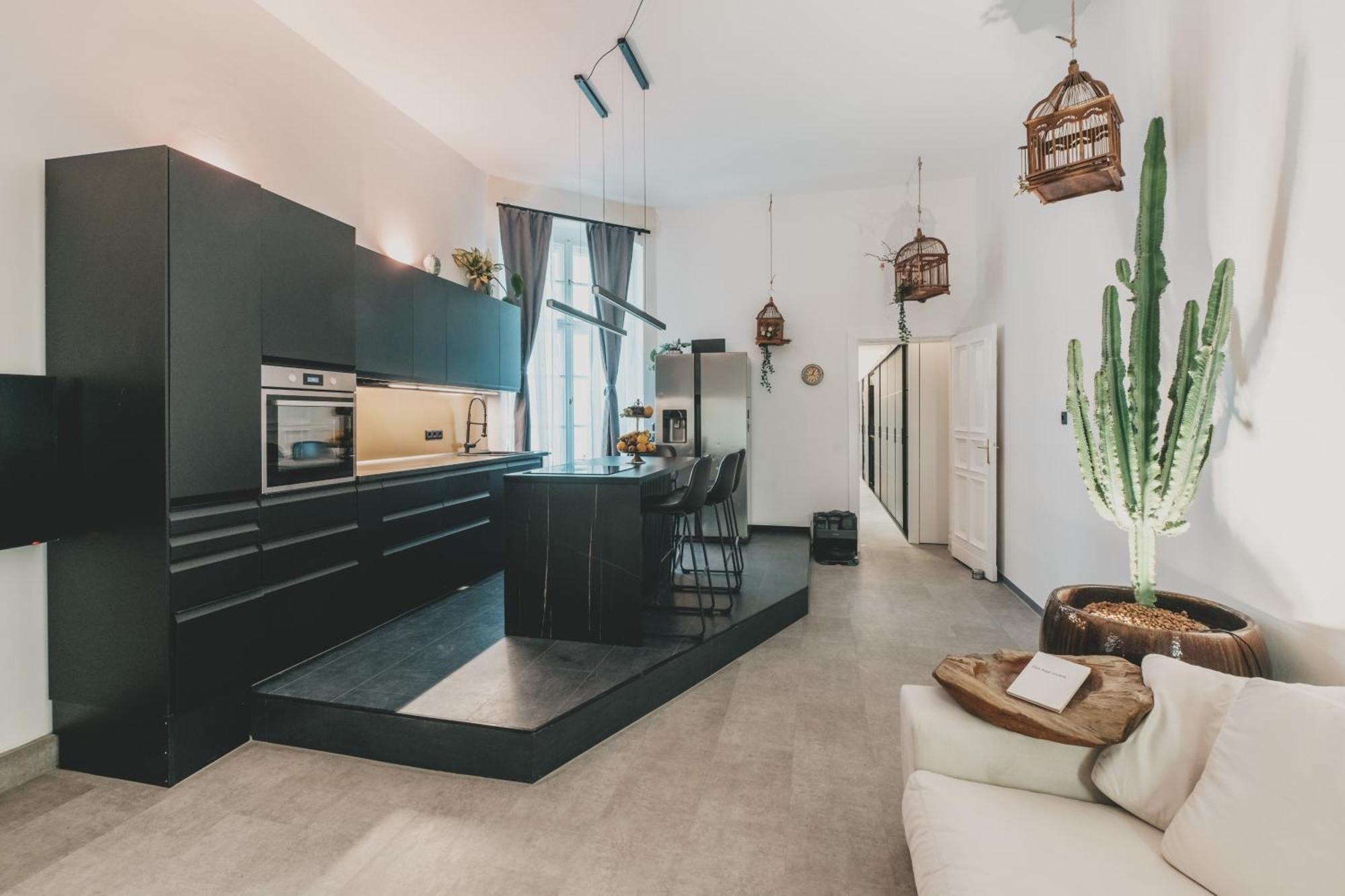 Altbau-loft Fuer 12 Personen Am Alexanderplatz Berlijn